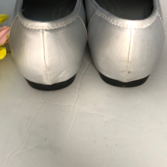 🌻 Valley Lane Loafers - Picture 2 of 5